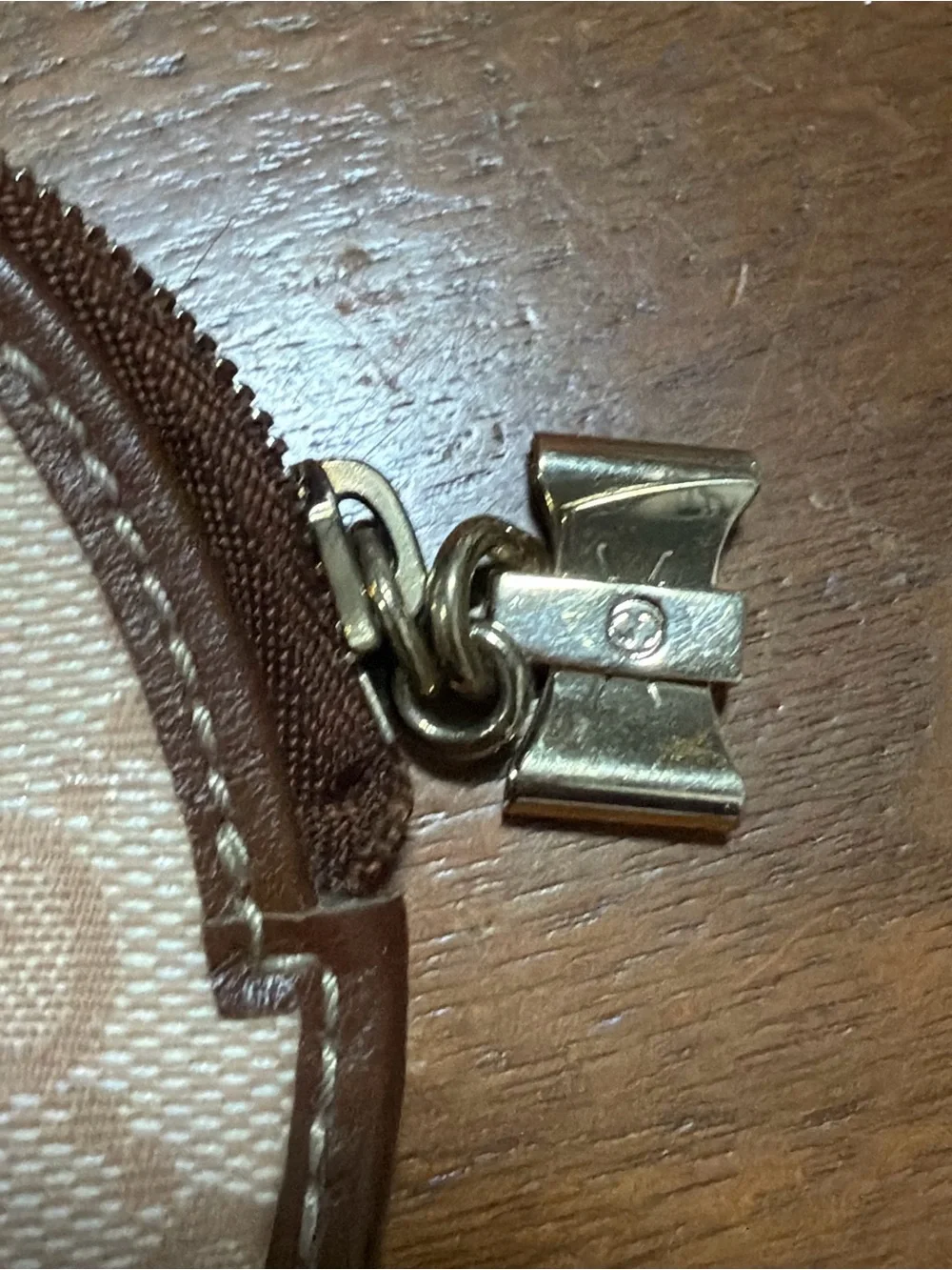 Gucci Beige and Brown Round GG Coin Pouch with Gold-Tone Hardware